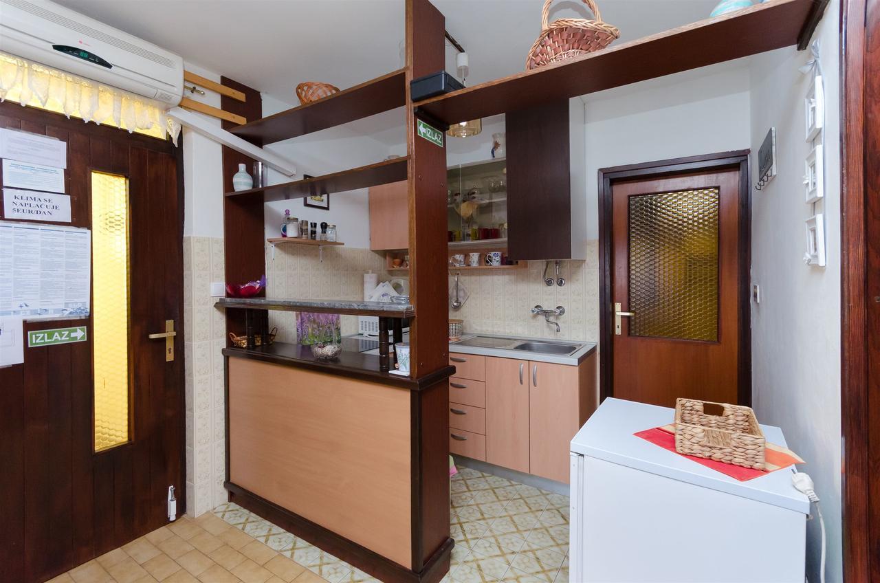 פונאנט Apartments Branka מראה חיצוני תמונה